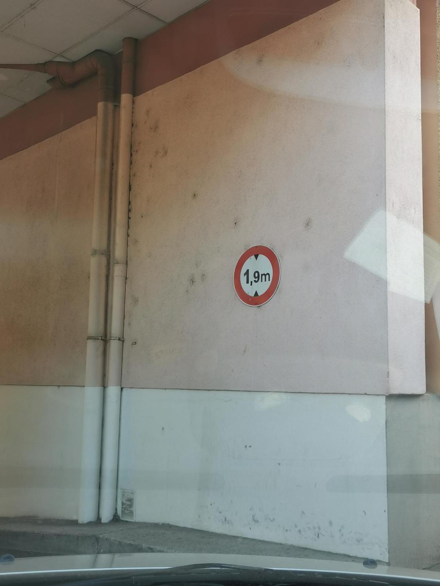 Logement Colmar Centre Avec Parking Eksteriør billede